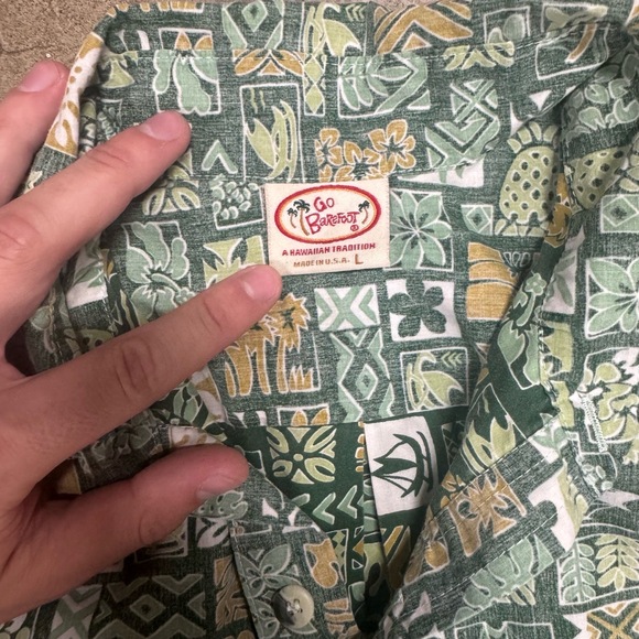 Go Barefoot Mens Large Green Hawaiian Button Up Vintage Aloha Shirt - Picture 2 of 5